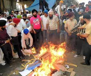 Sikh Organization Raging on separate SGPC 