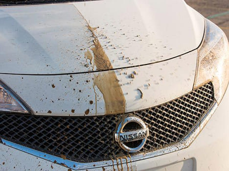 Nissan Note with custom 'self-cleaning' paint job