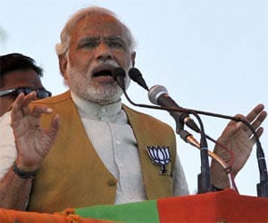 jnu students campaigning for and against narendra modi in varansi