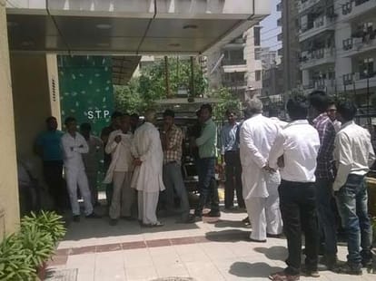 plot row: one killed in firing, 100 round fire in noida