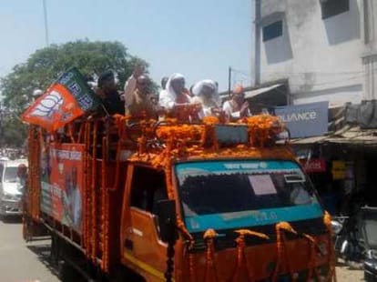 rajnath singh road show in lucknow