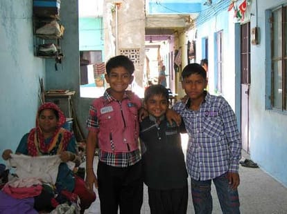 gujrati muslims feel better out side of gujrat?