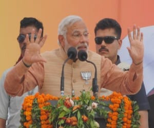 aam aadmi party attacks on narendra modi for ye dil maange more quote