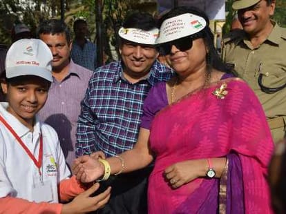 live voting in lucknow