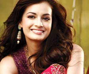 Dia Mirza announces engagement with Sahil Sangha 