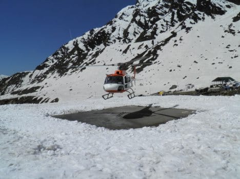 helicopter service to amarnath has been suspended due to rains 
