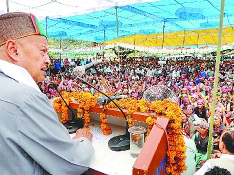 Cm virbhadra singh target prem kumar humal