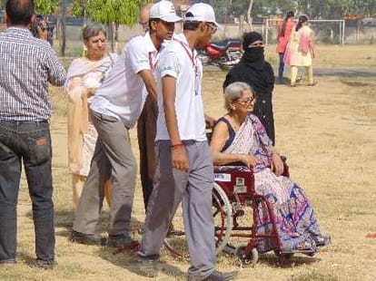 fourth phase voting for fourteen seats