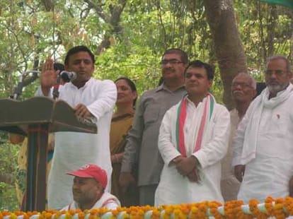 Businessman shyam bihari blames kanchal for fraud.