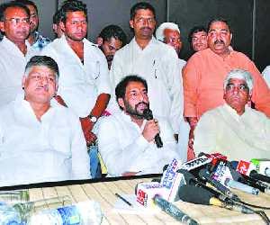 Gopal Kanda took Back his Support from Hooda Govt