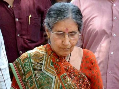 if narendra modi will become prime minister spg security provide to his wife and mother