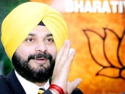 sidhu getting more attention than dadri incident from PM modi: omar