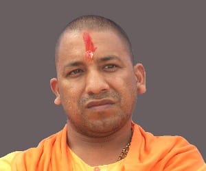 Big attack of SP on Adityanath.