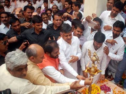 gopal kanda formed new party, 7 H is key