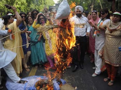 BJP ignores baba ramdev