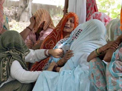Greater Noida: Dead RTI activist Chandramohan is alive.