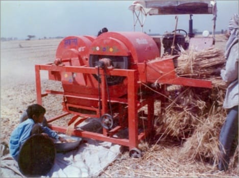 Tragic scene, Girl ripped off in thresher machine