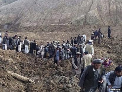 at least 350 dead in afghan landslide: un
