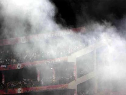 Fire in firoz shah kotla stadium, at match time