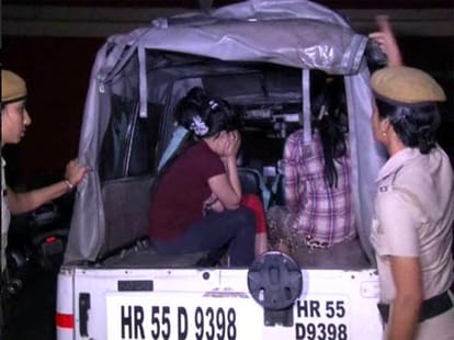 gurgaon police arrest five couple from a guest house on sex racket case
