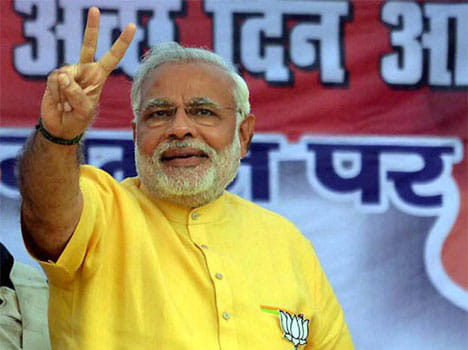 man threw shoe at modi