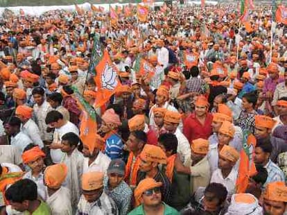 narendra modi rally in rohaniya