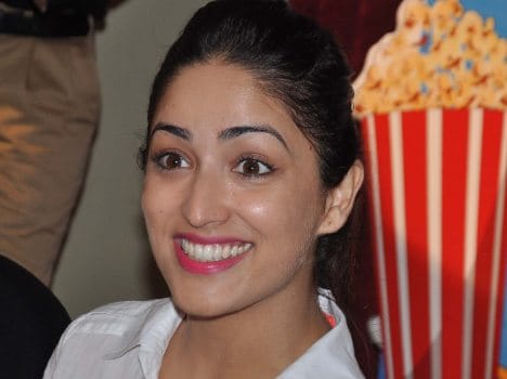 yami gautam is brand ambassador of crocs