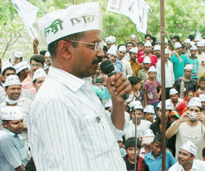 kejriwal wants re election in central