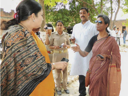 biographical facts about smriti irani