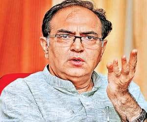 Congress protest against land acquisition bill