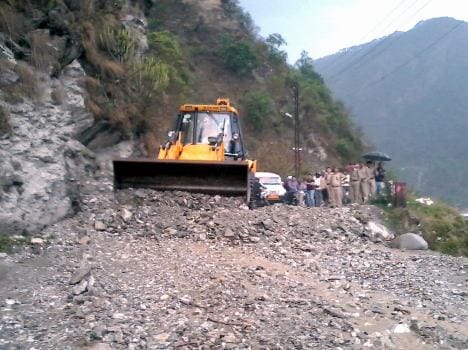 chardham yatra road is bad