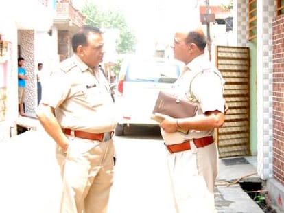 wife murders airforce worker for minor boyfriend
