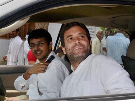 rahul gandhi's roadshow in varanasi