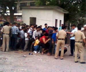 hue and cry in gurgaon railway reservation counter 
