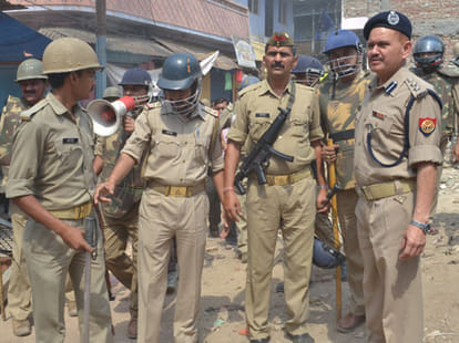 khalid alias anda fired during meerut disturbance