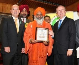 Sant Seenchewal Awarded by Award 'Mann Punjab Da'