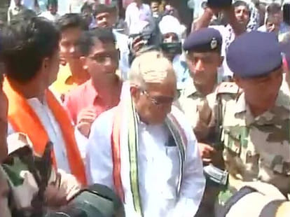 LIVE: Varanasi, 40 other constituencies begin voting
