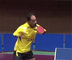 man who plays table tennis with his mouth