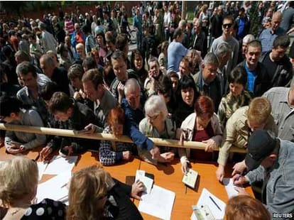 donetsk and luhansk wants referendum