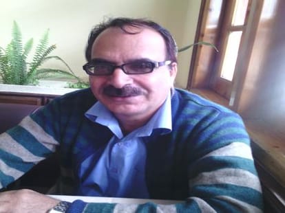 Poet Agnishekher raised question on Modi veiw for karmiri pandit