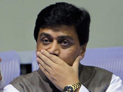 Election comission sent notice to ex maharashtra cm ashok chawhan