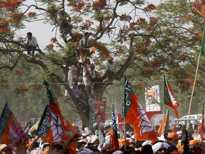 bjp delhi leaders fights for government in delhi