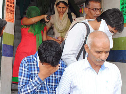 sex racket in cyber cafe