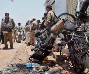 Communal violence in hyderabad, 3 people died
