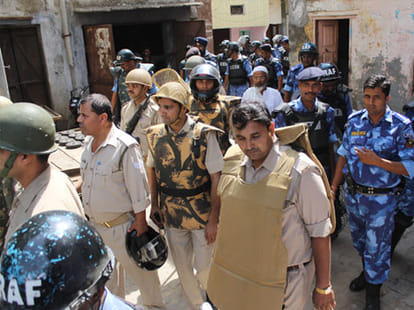 khalid alias anda fired during meerut disturbance