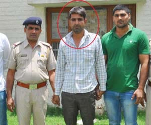 killer who escape from parole, held in faridabad