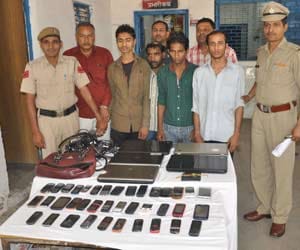 train lootere arrested with 6 laptop and 38 mobile phones