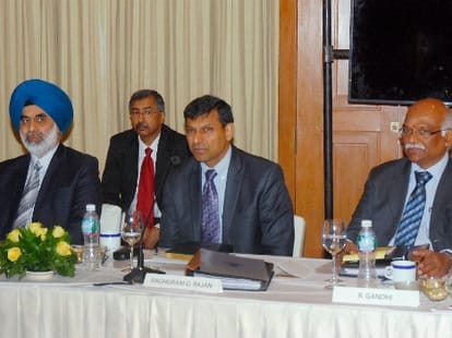 himachal should have to use mobile technology in banking : Rajan