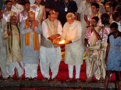 six hundred eighty crores plans to clean ganga