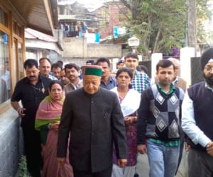 three alcohlic stops cm virbhadra vehicle at dhali